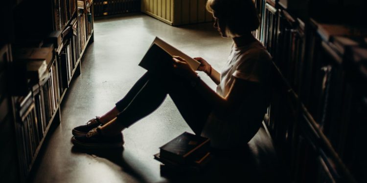 Dlaczego książki Young Adult Weroniki Marczak podbijają serca czytelników? - Wiadomości czytanie ksiazek